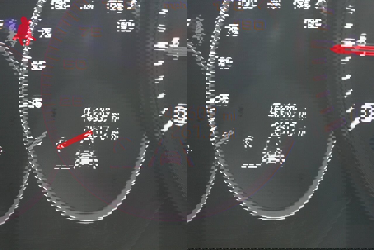 Used 2022 Porsche Panamera 4 image 5