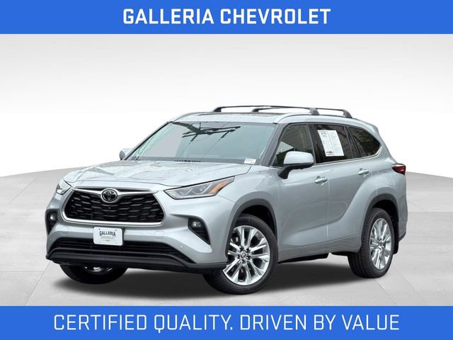 Used 2023 Toyota Highlander Limited