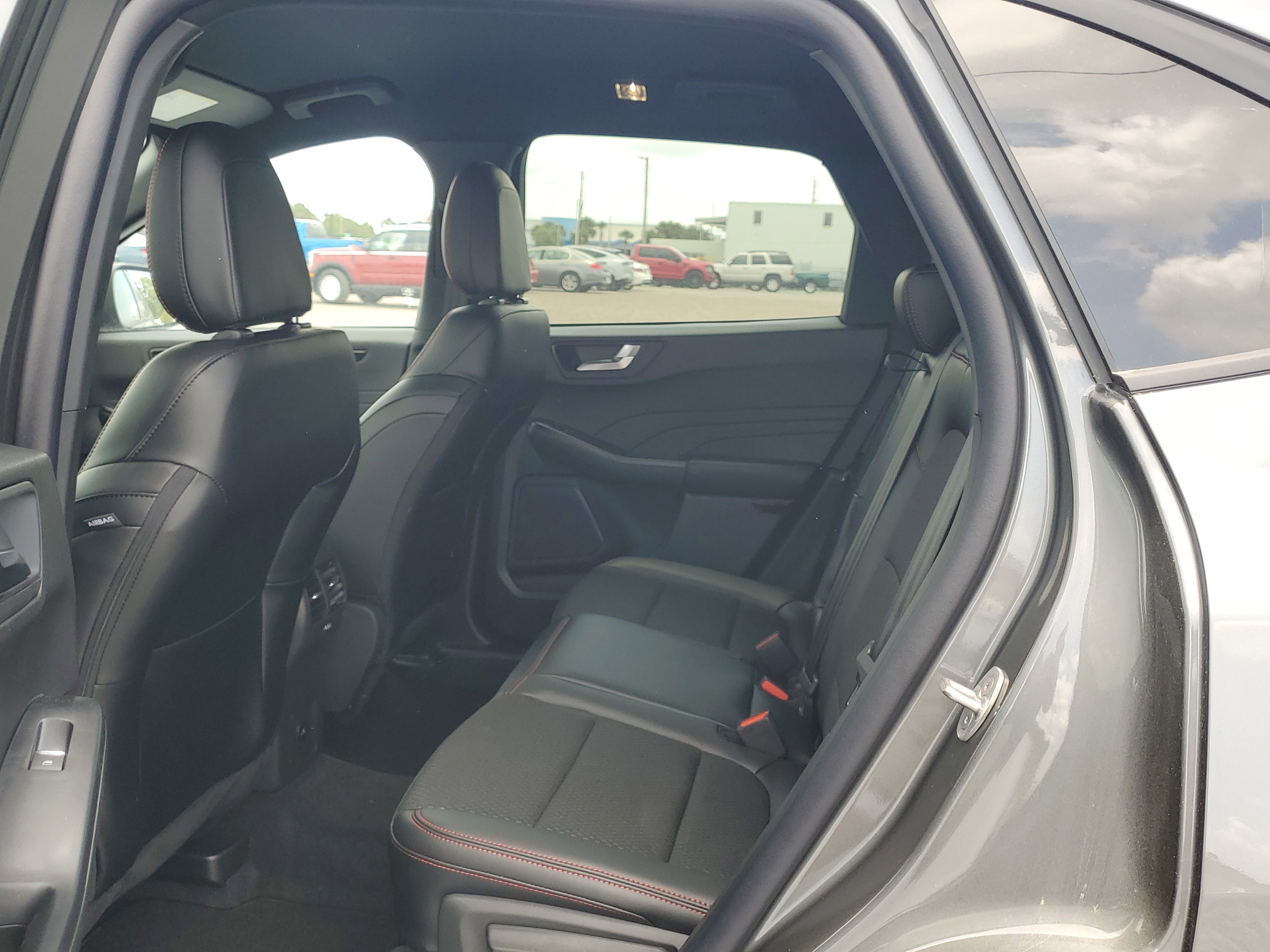 New 2025 Ford Escape ST-Line w/ Tech Pack #1 image 10