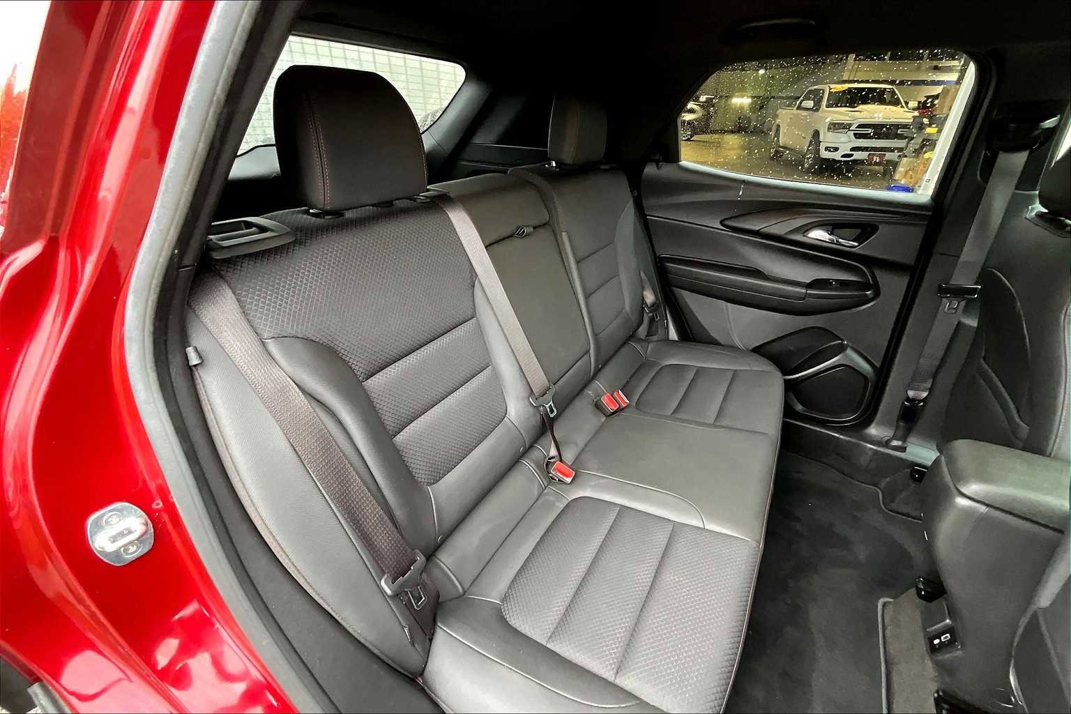 Used 2023 Chevrolet TrailBlazer RS w/ Convenience Package image 37
