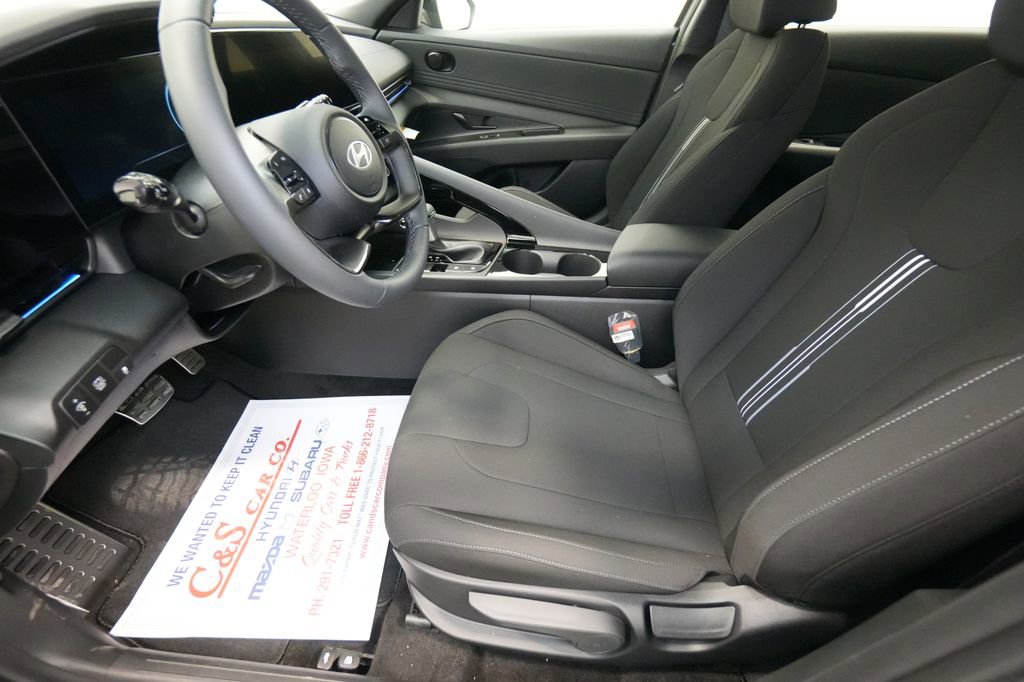 New 2026 Hyundai Elantra Sport image 13