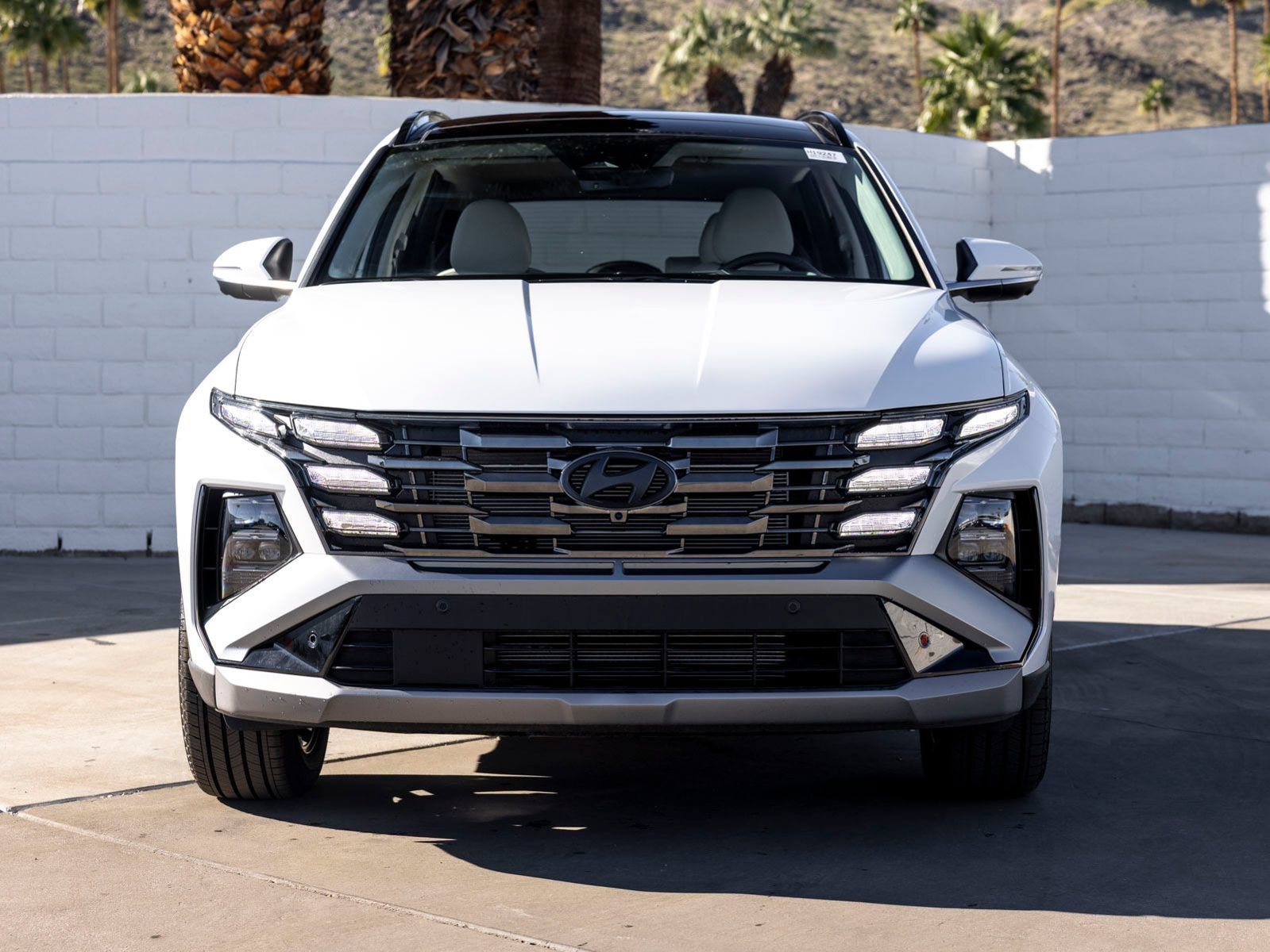 New 2025 Hyundai Tucson Limited AWD/4WD image 4