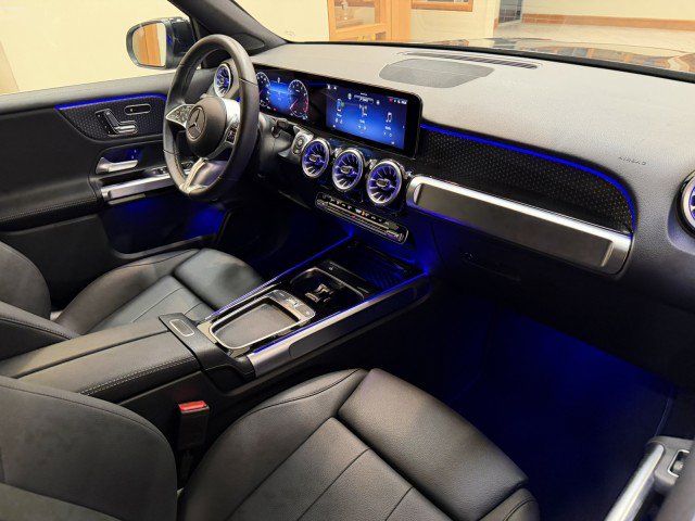 Certified 2025 Mercedes-Benz GLB 250 4MATIC w/ Winter Package image 17