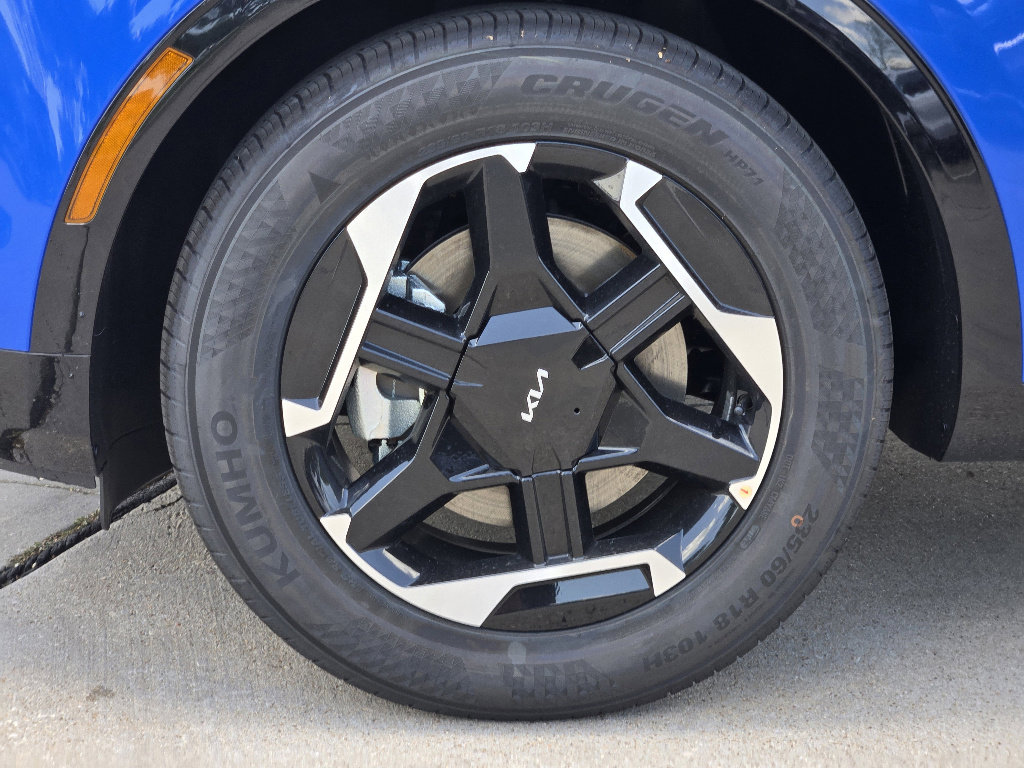 New 2026 Kia Sportage SX image 5