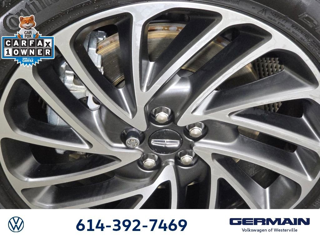 Used 2020 Lincoln Nautilus Reserve image 13