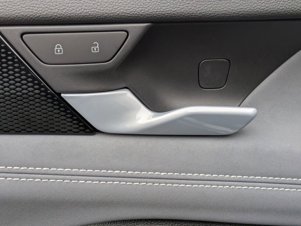 New 2026 Volkswagen Tiguan SE image 11