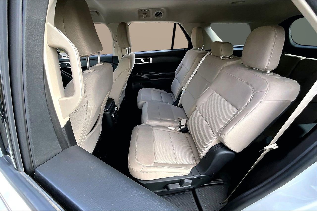 Used 2021 Ford Explorer 4WD w/ Class III Trailer Tow Package image 21