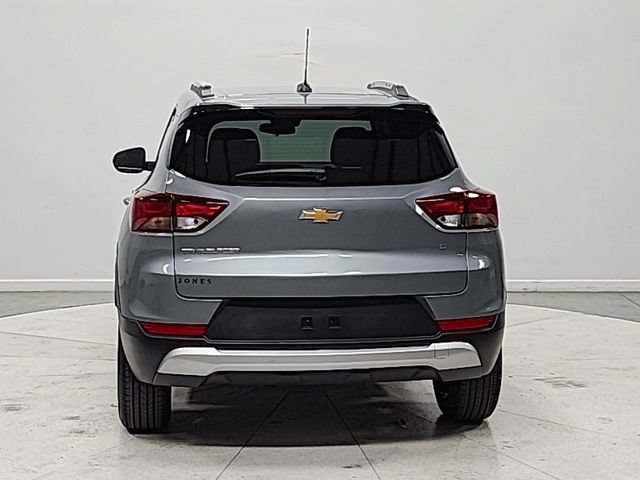 Used 2026 Chevrolet TrailBlazer LT FWD image 6