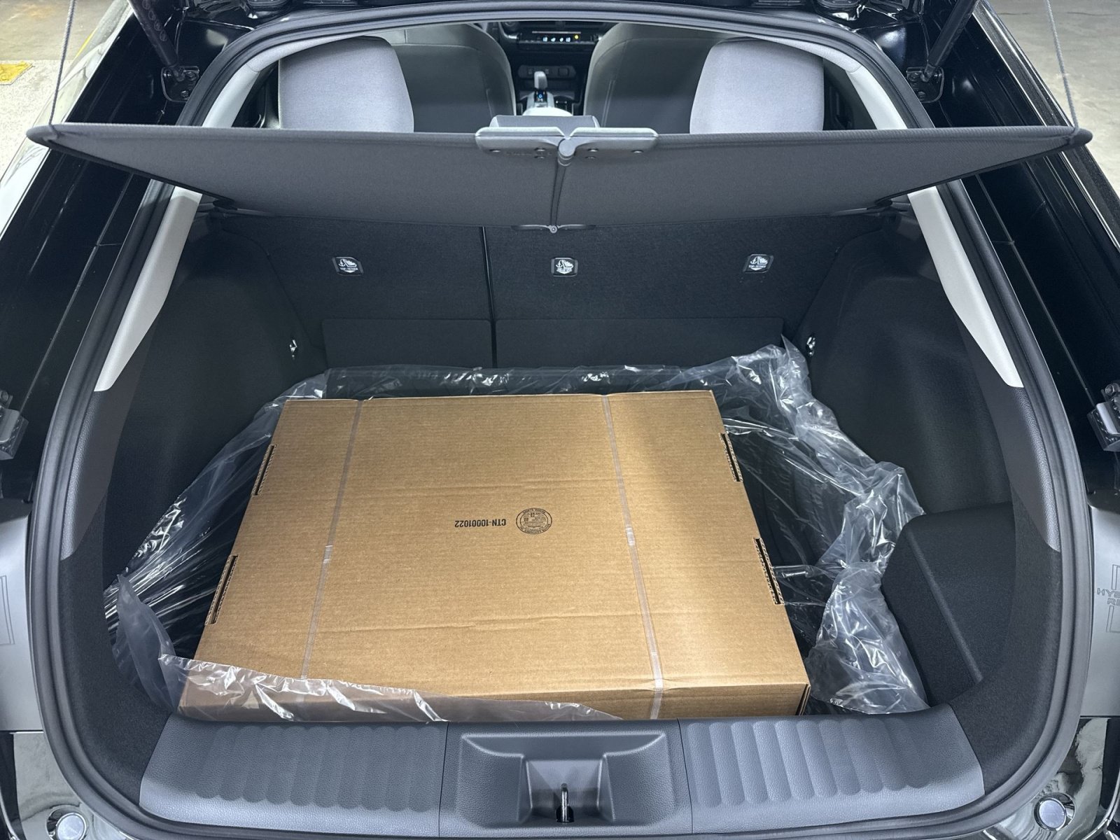 New 2027 Toyota Prius LE FWD image 33