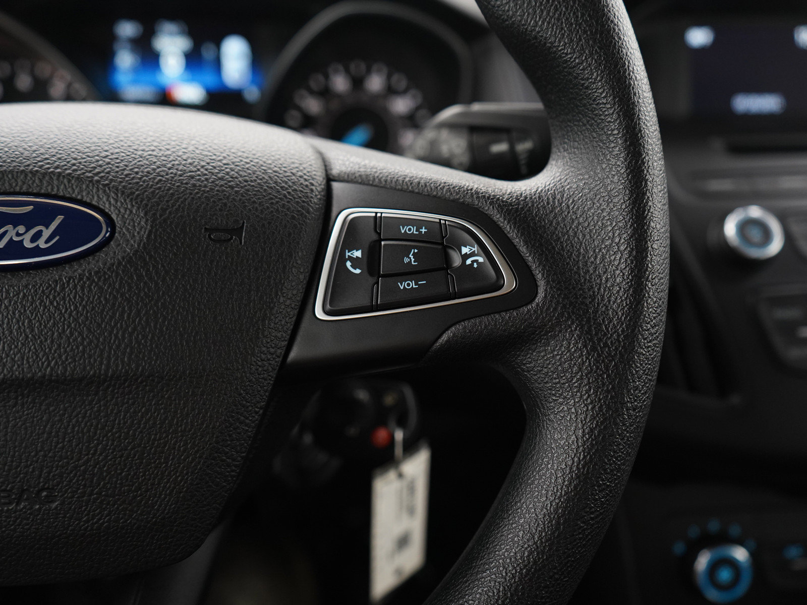 Used 2015 Ford Focus SE FWD image 25