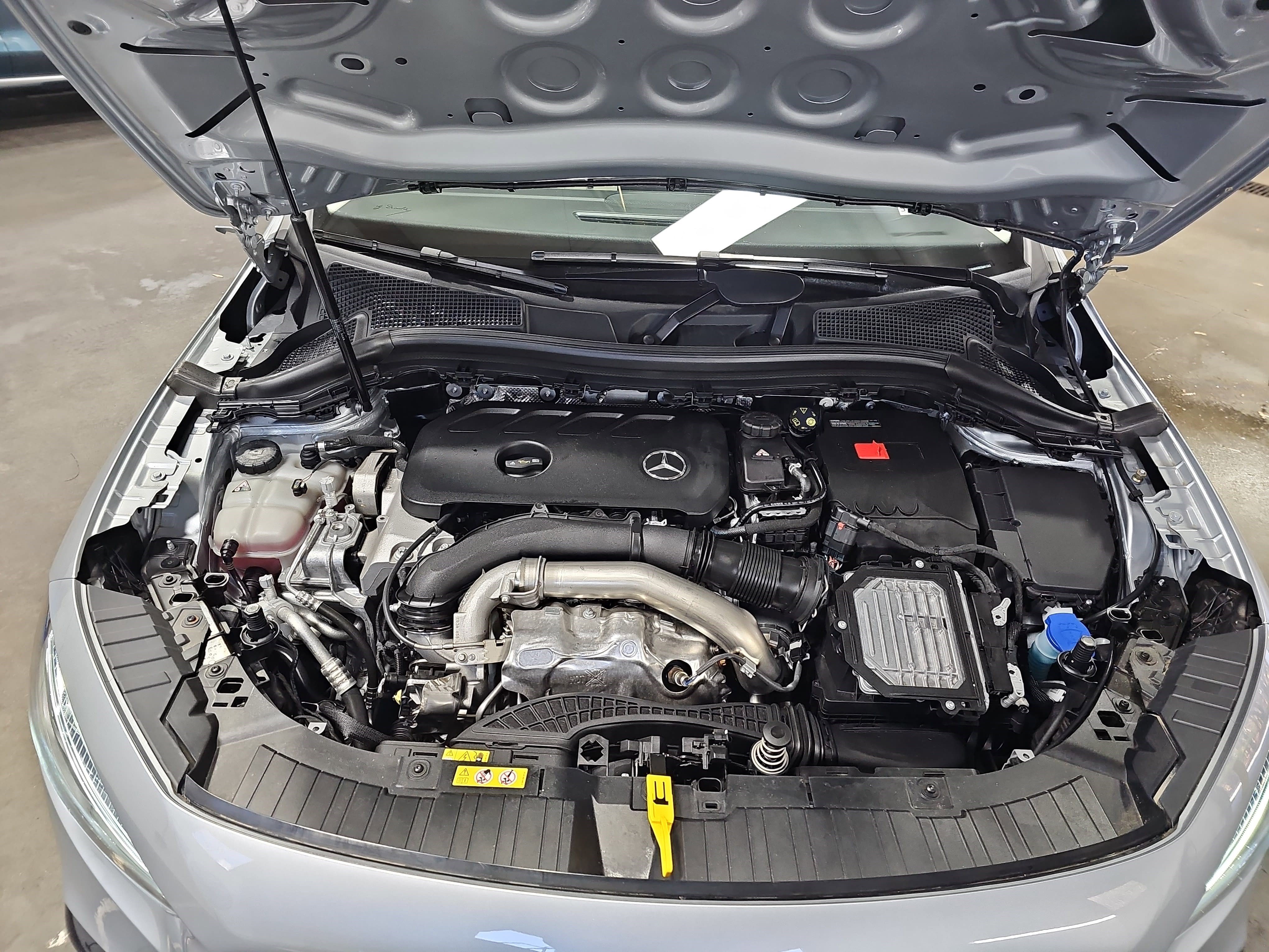 Certified 2025 Mercedes-Benz GLA 250 image 32