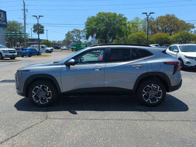 Used 2026 Chevrolet Trax LT w/ Driver Confidence Package image 7