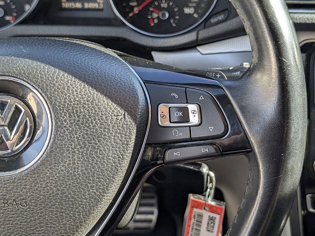 Used 2017 Volkswagen Passat 1.8T R-Line image 21