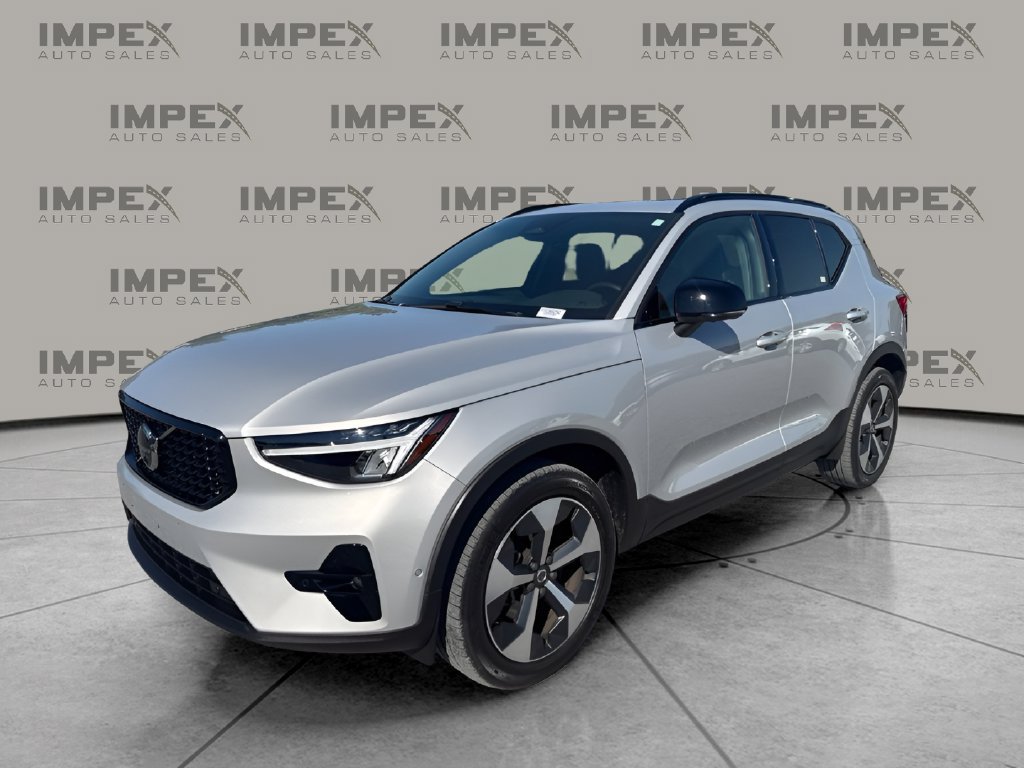 Used 2025 Volvo XC40 B5 Plus