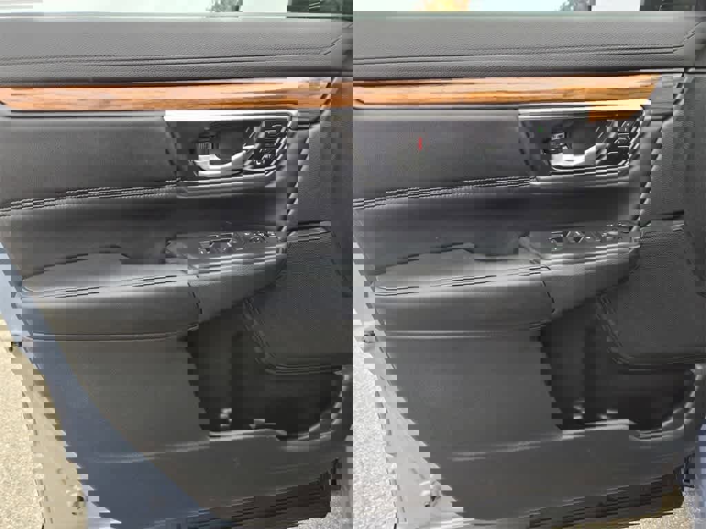 Used 2022 Honda CR-V Touring image 14