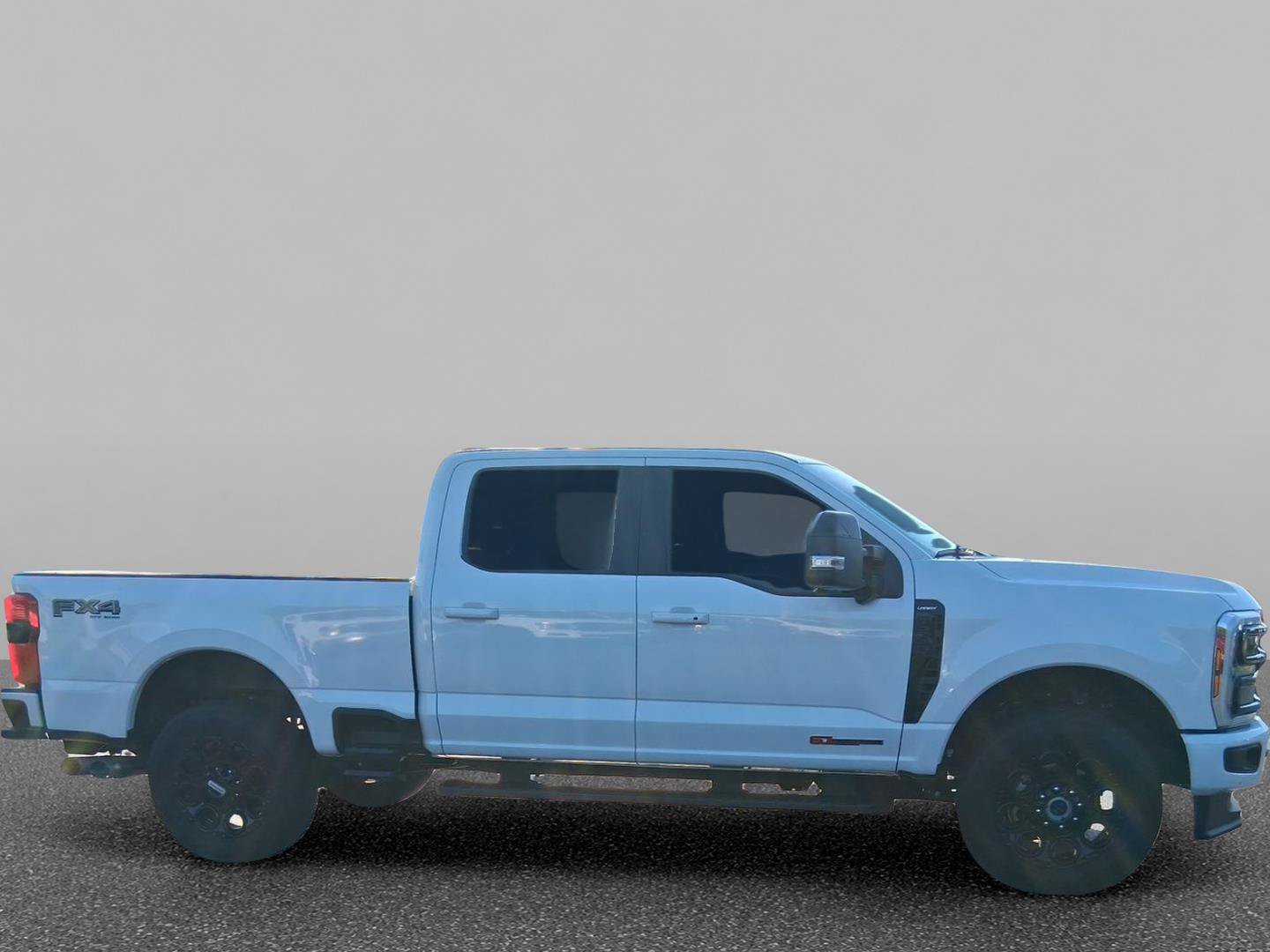 Certified 2024 Ford F250 Lariat w/ Lariat Ultimate Package AWD/4WD image 4