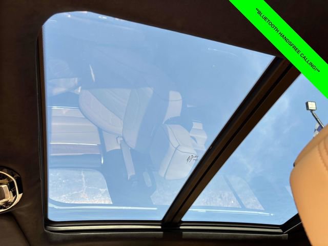 Used 2022 Jeep Grand Wagoneer Series III w/ Rear Seat Video Group 1 image 8