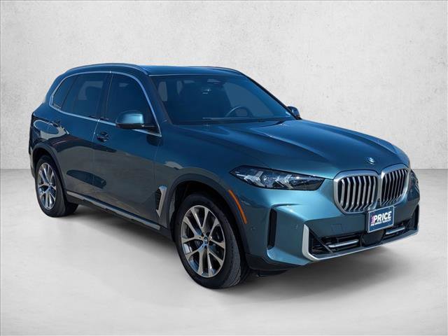 Used 2024 BMW X5 xDrive40i w/ Parking Assistance Package image 3