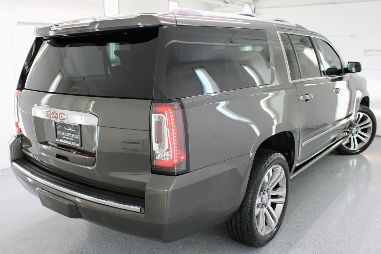 Used 2019 GMC Yukon XL Denali w/ Denali Ultimate Package AWD/4WD image 32