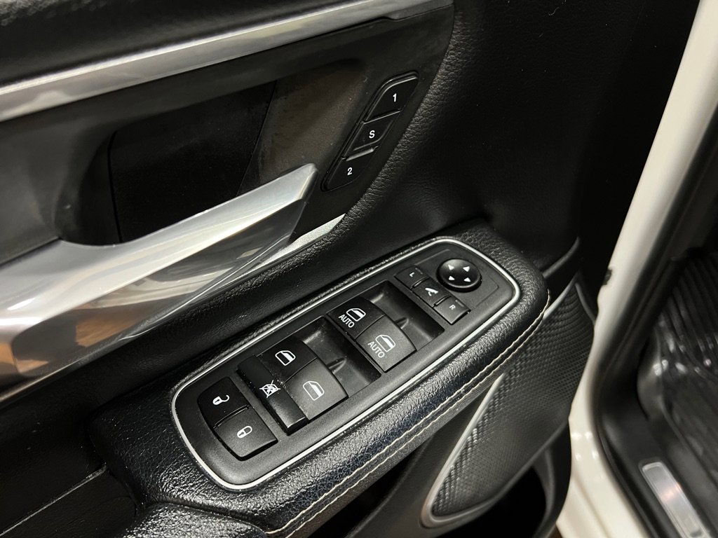 Used 2020 RAM 1500 Laramie w/ Sport Appearance Package image 31