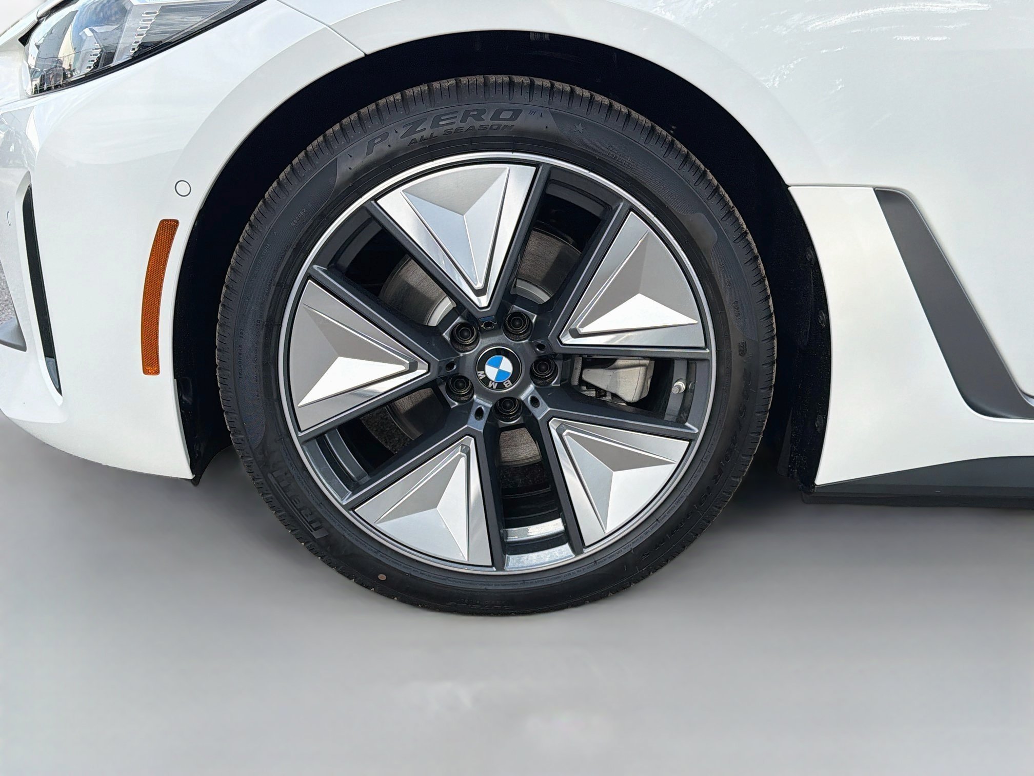 Used 2026 BMW i4 eDrive40 w/ Parking Assistance Package RWD image 41