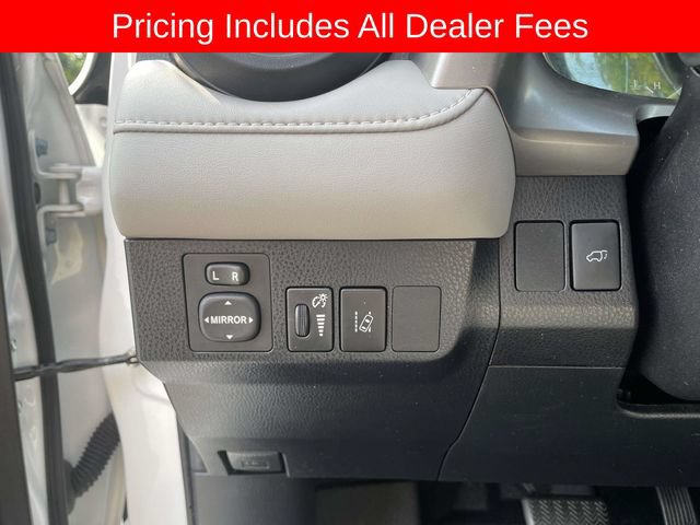 Used 2017 Toyota RAV4 XLE w/ Convenience Package AWD/4WD image 23