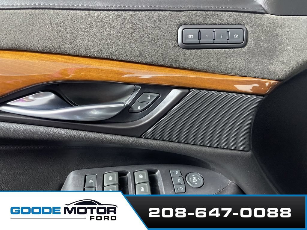 Used 2019 Cadillac Escalade Premium Luxury AWD/4WD image 9
