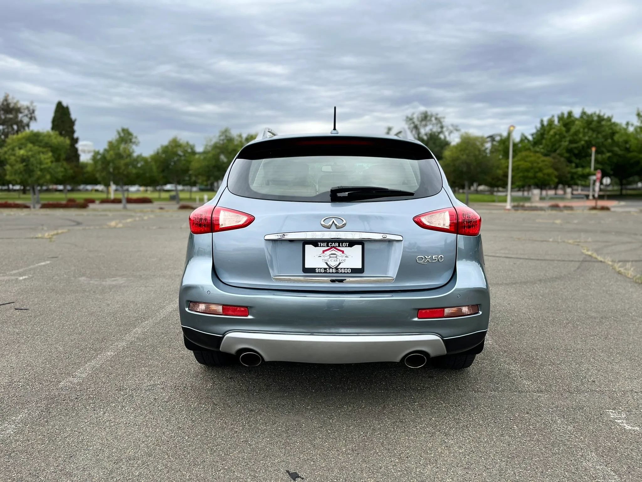 Used 2016 INFINITI QX50 2WD w/ Premium Plus Package image 6