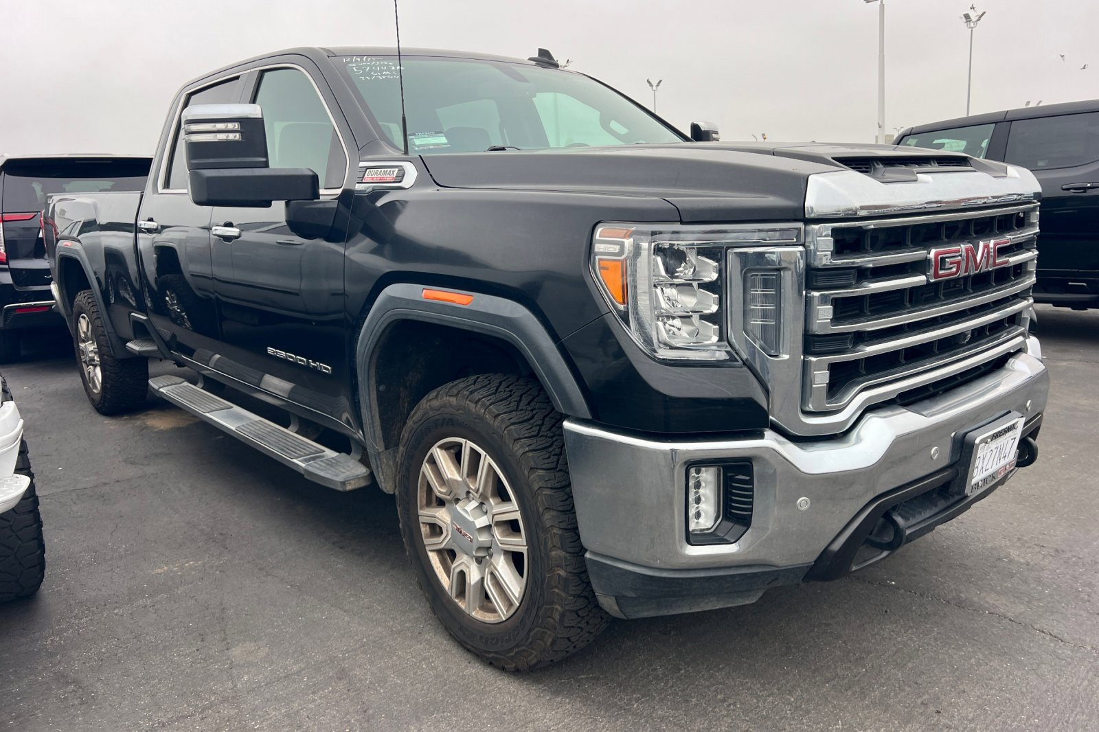 Used 2023 GMC Sierra 3500 SLT w/ SLT Premium Package image 2