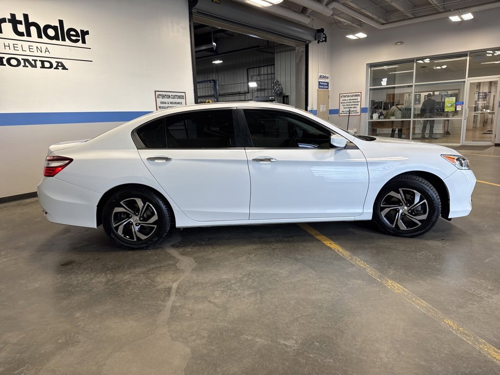 Used 2017 Honda Accord LX image 4