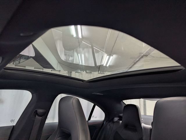 Used 2023 Mercedes-Benz CLA 250 image 13