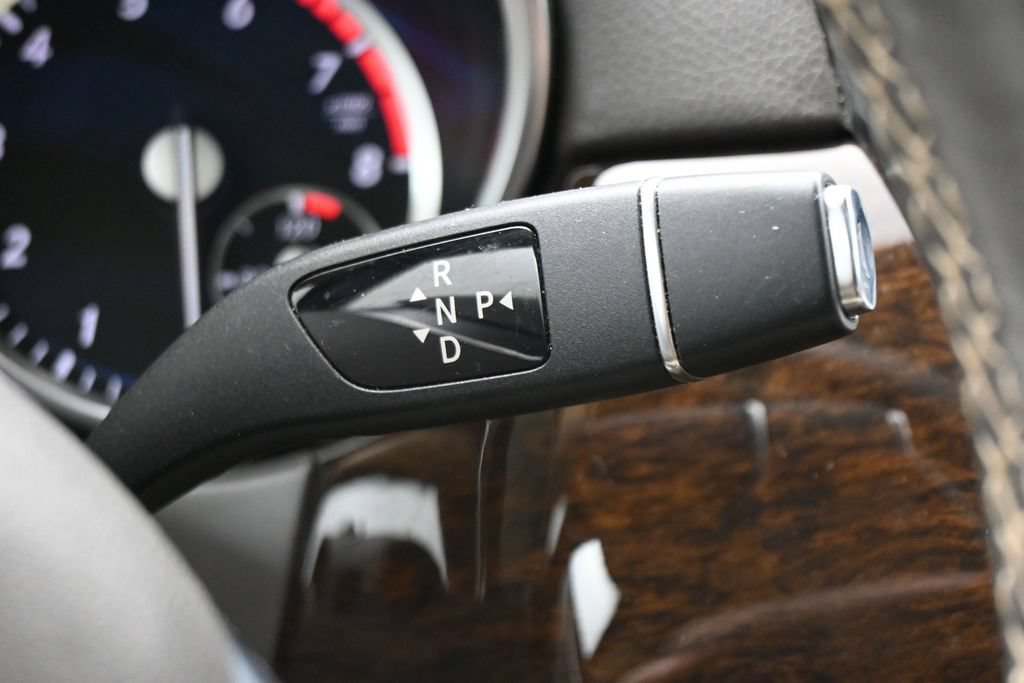 Used 2014 Mercedes-Benz GL 450 4MATIC image 21