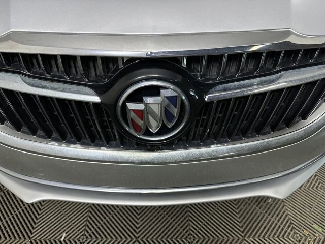 Used 2017 Buick LaCrosse Preferred image 9