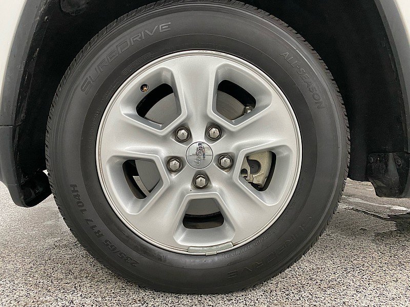 Used 2016 Jeep Grand Cherokee Laredo w/ Quick Order Package 23E image 19