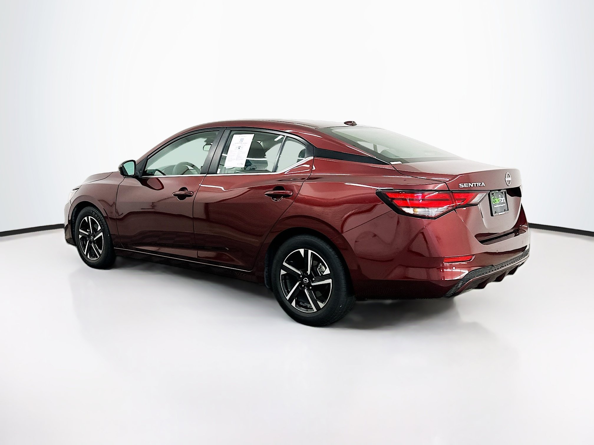 Used 2024 Nissan Sentra SV FWD image 5