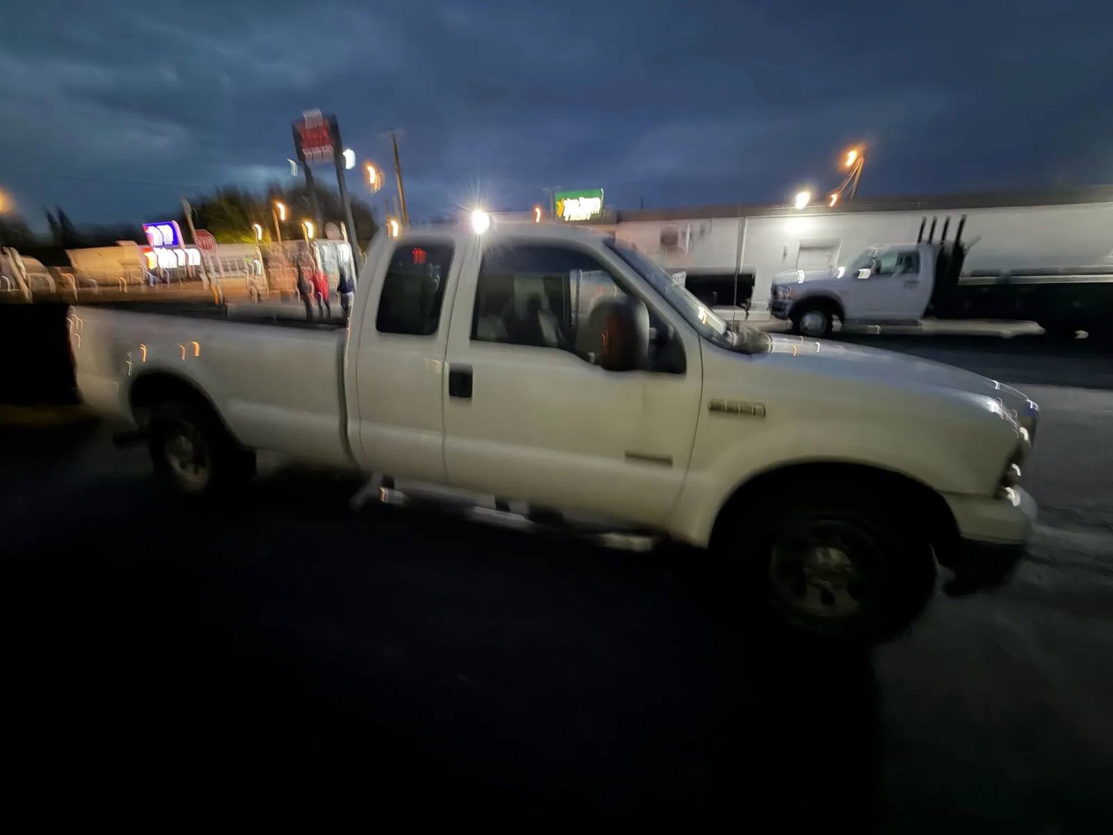 Used 2005 Ford F250 XL image 5