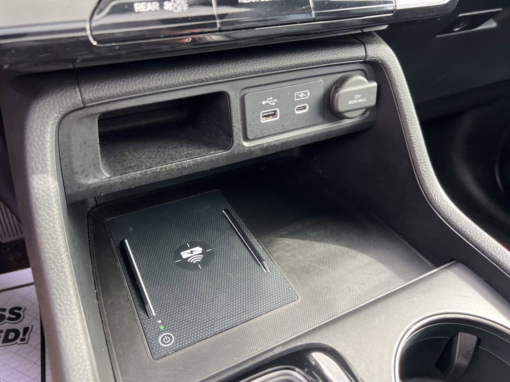 Used 2023 Honda Pilot TrailSport image 34