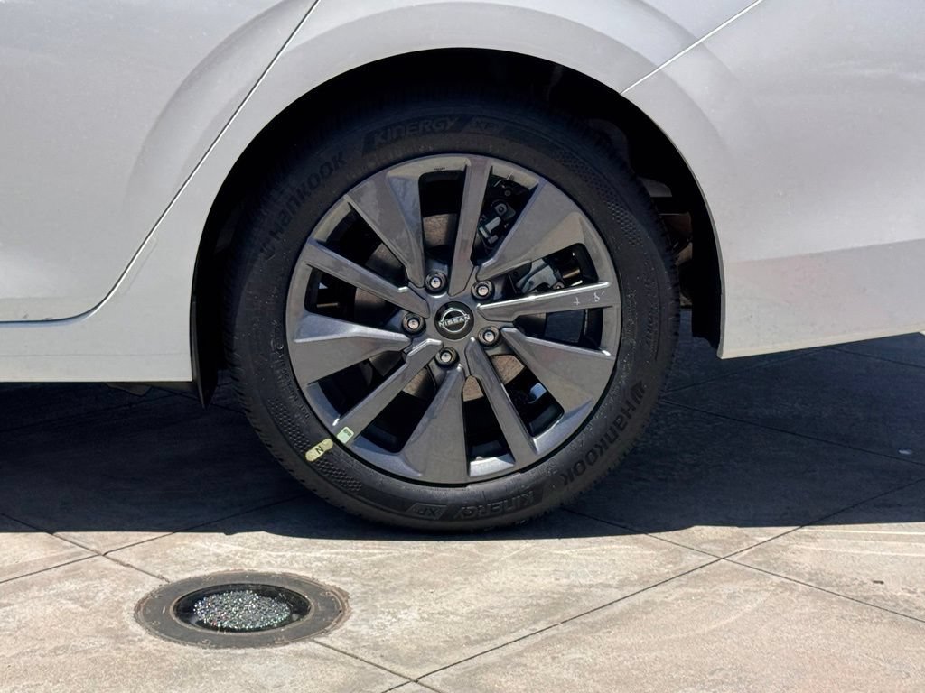 New 2026 Nissan Sentra SL w/ Floor Mat Package FWD image 10