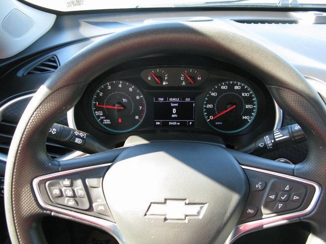 Used 2024 Chevrolet Malibu LT image 13