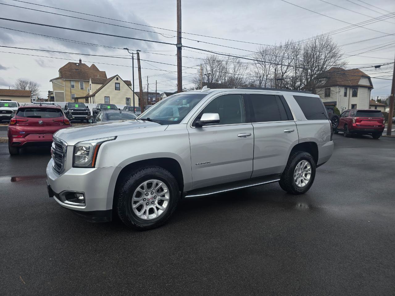 Used 2016 GMC Yukon SLE image 3
