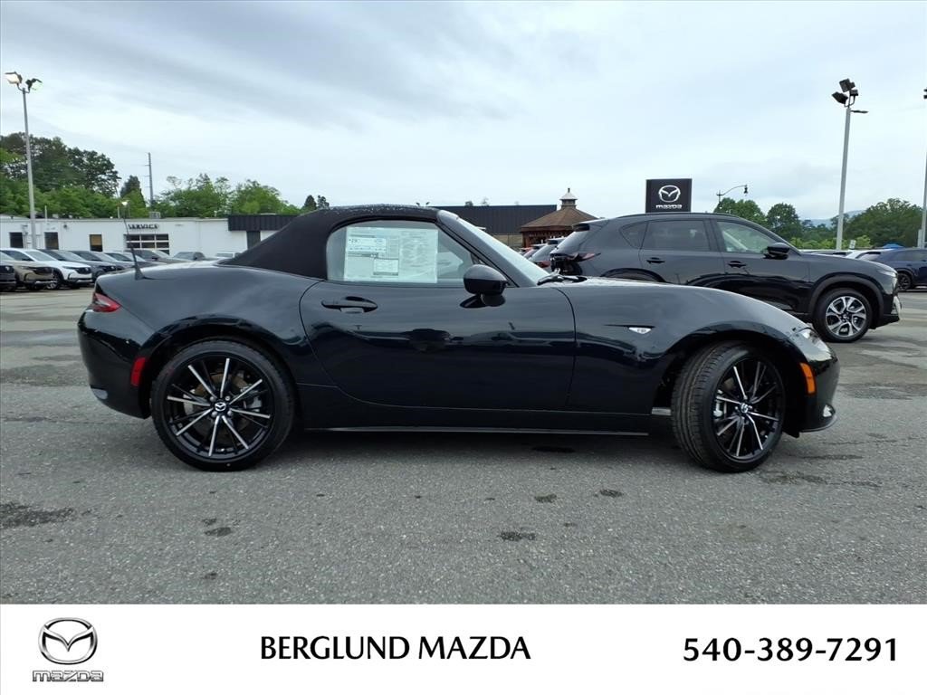 New 2026 MAZDA MX-5 Miata Grand Touring w/ Weather Package RWD image 4