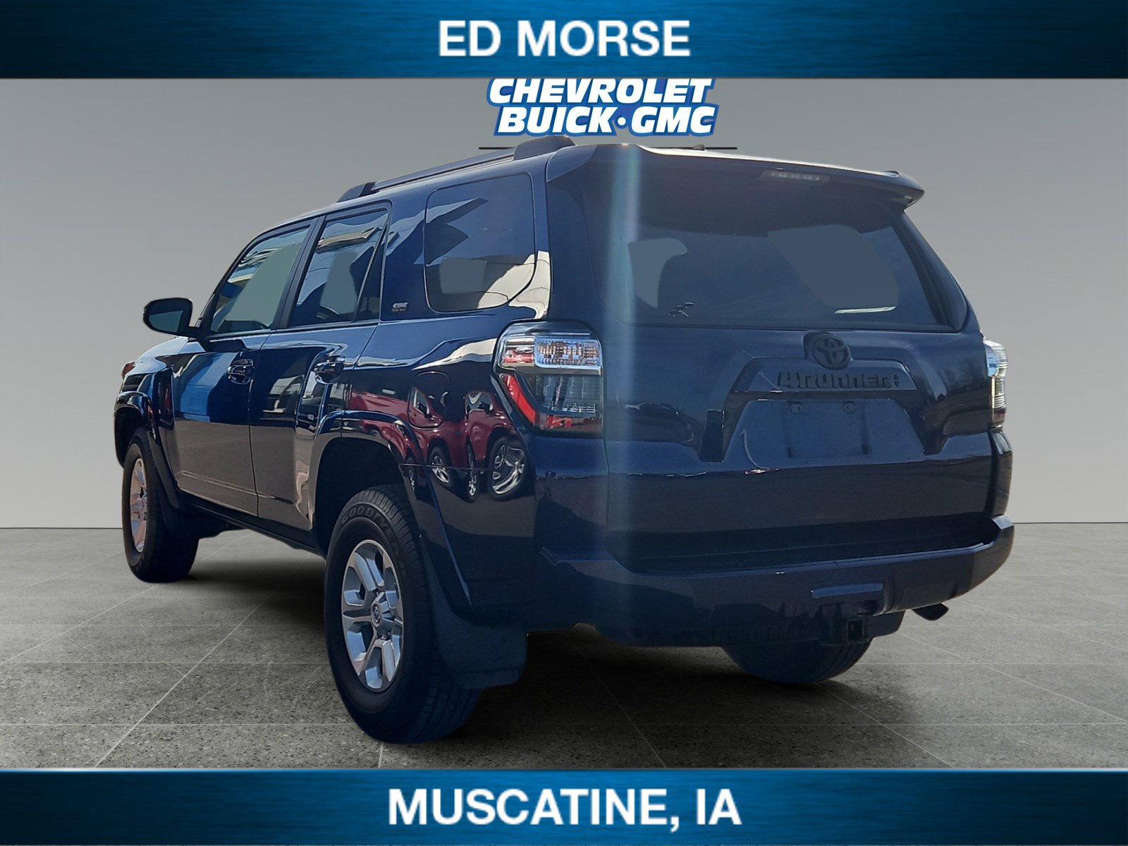 Used 2021 Toyota 4Runner SR5 Premium w/ Moonroof Package image 3