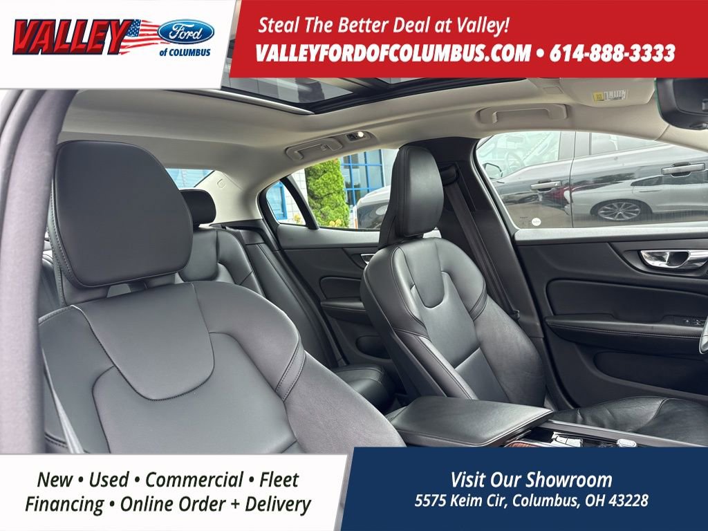 Used 2021 Volvo S60 T6 Momentum image 26