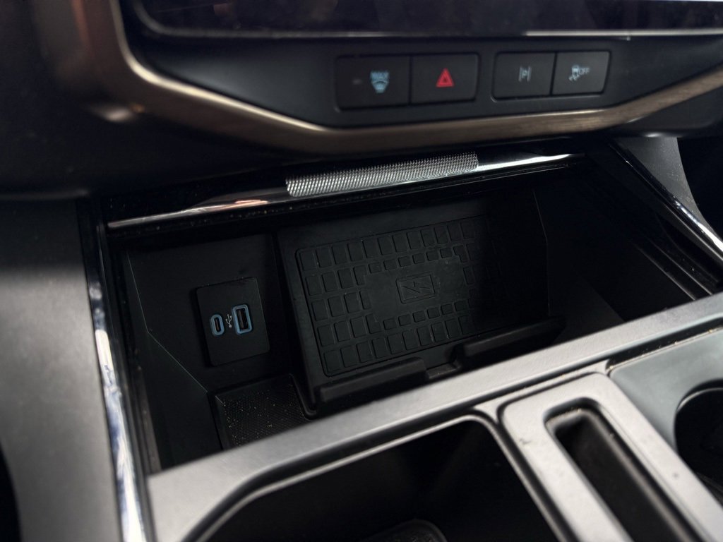 Used 2022 Ford F150 Lightning Lariat w/ Equipment Group 511A High image 19