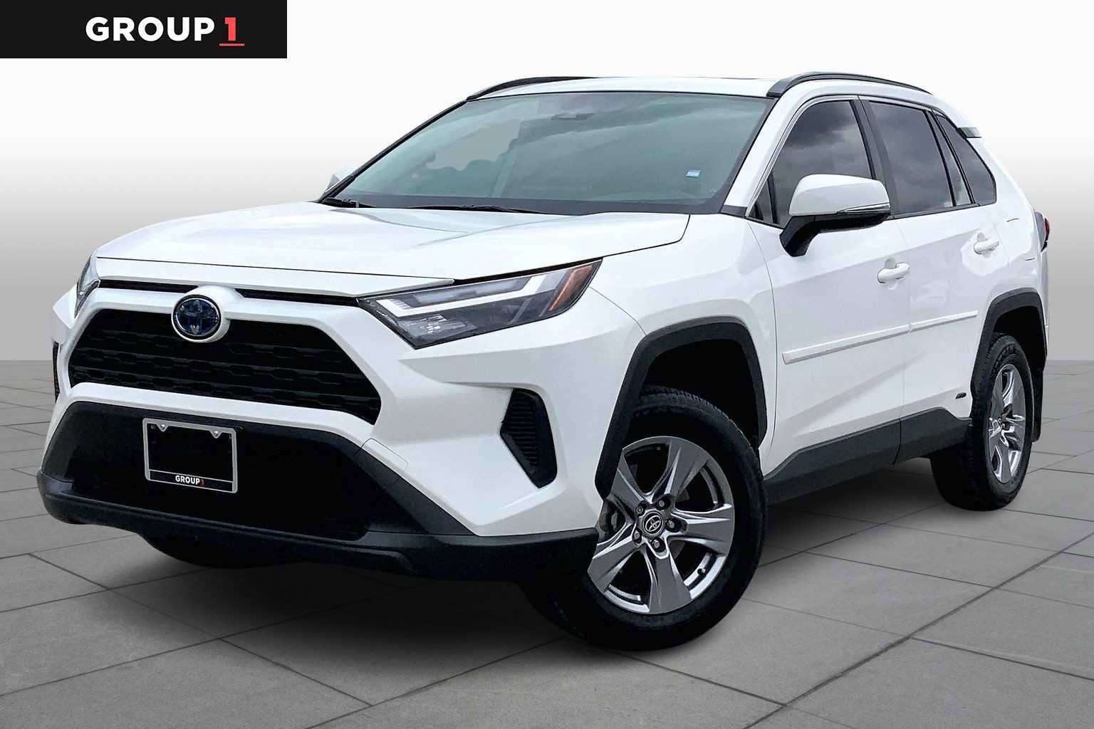 Used 2024 Toyota RAV4 XLE image 1