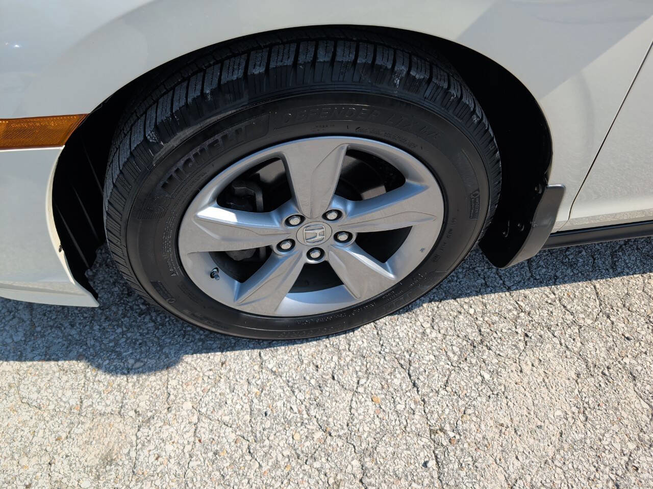 Used 2018 Honda Odyssey EX-L image 9