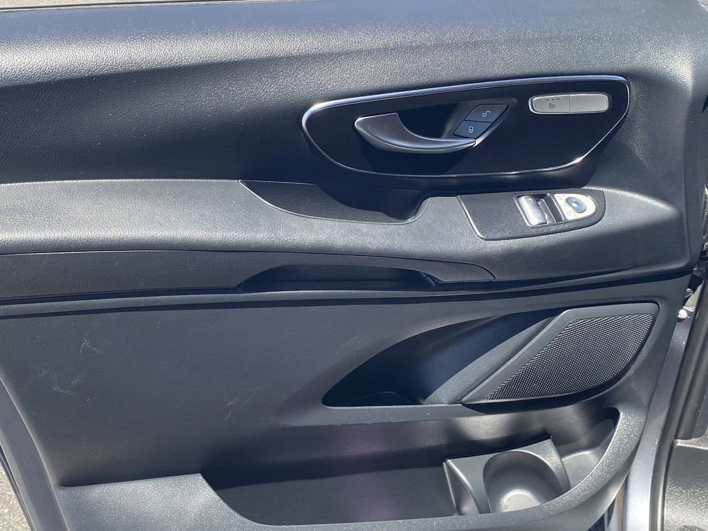 Used 2018 Mercedes-Benz Metris Passenger image 20
