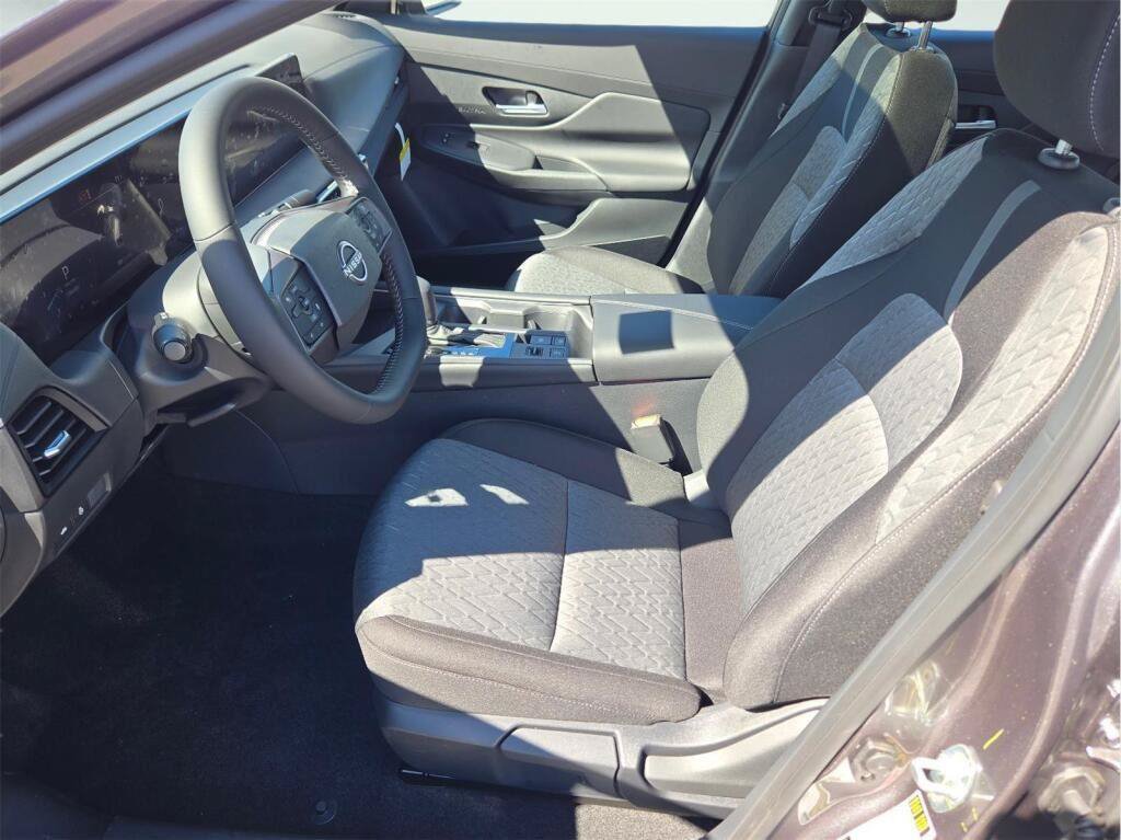 New 2026 Nissan Sentra SV w/ SV Convenience Package FWD image 17