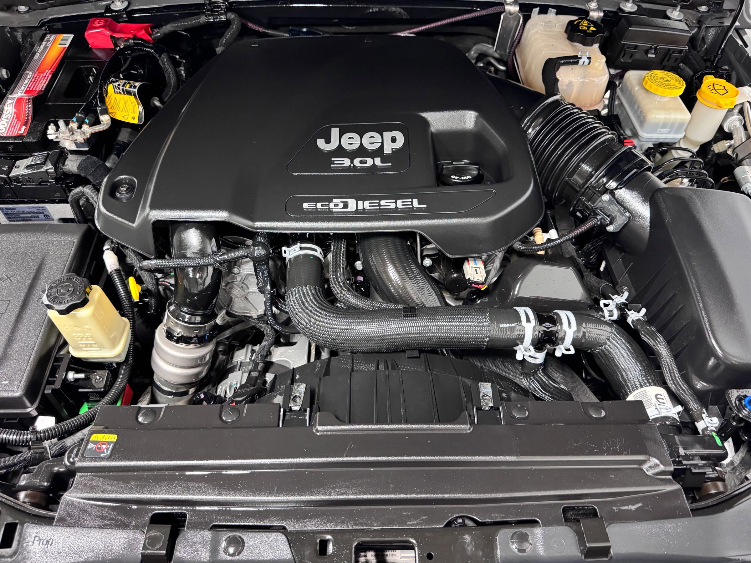 Used 2021 Jeep Wrangler Unlimited Rubicon AWD/4WD image 4