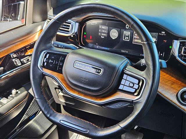 Used 2022 Jeep Grand Wagoneer Series III image 11